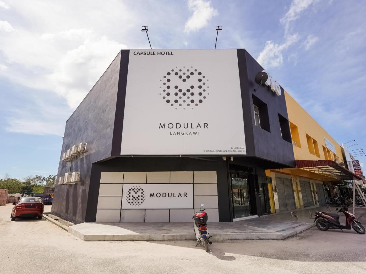 Oyo 89635 Modular Langkawi Capsule Hotel Padang Mat Sirat Exterior photo