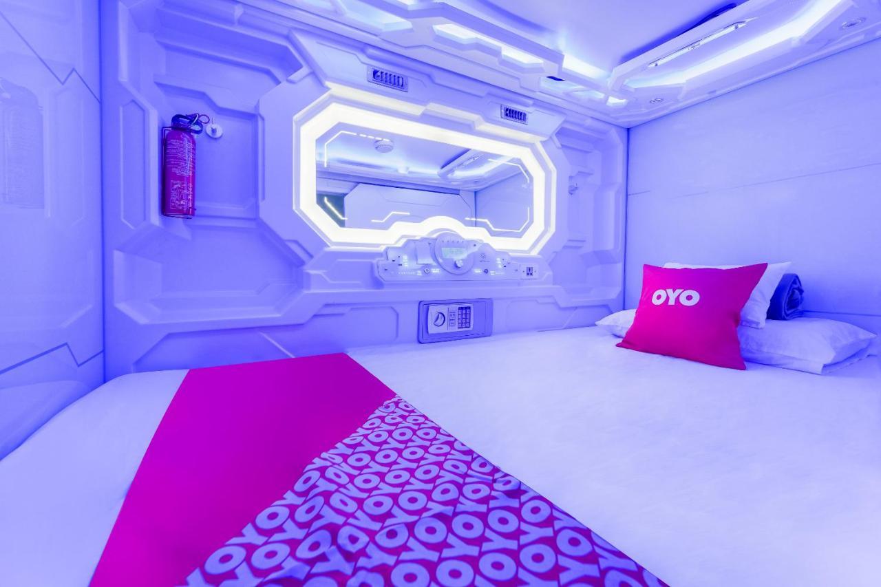 Oyo 89635 Modular Langkawi Capsule Hotel Padang Mat Sirat Exterior photo